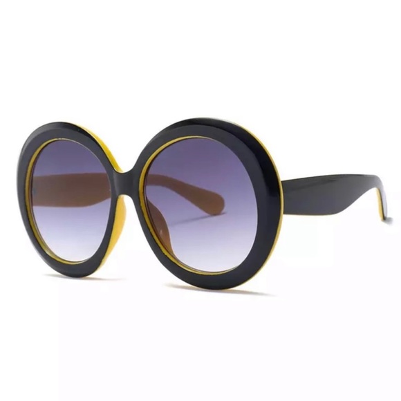 Accessories - 🍋2/$30 The Oversized Round Sunglasses in Black & Yellow